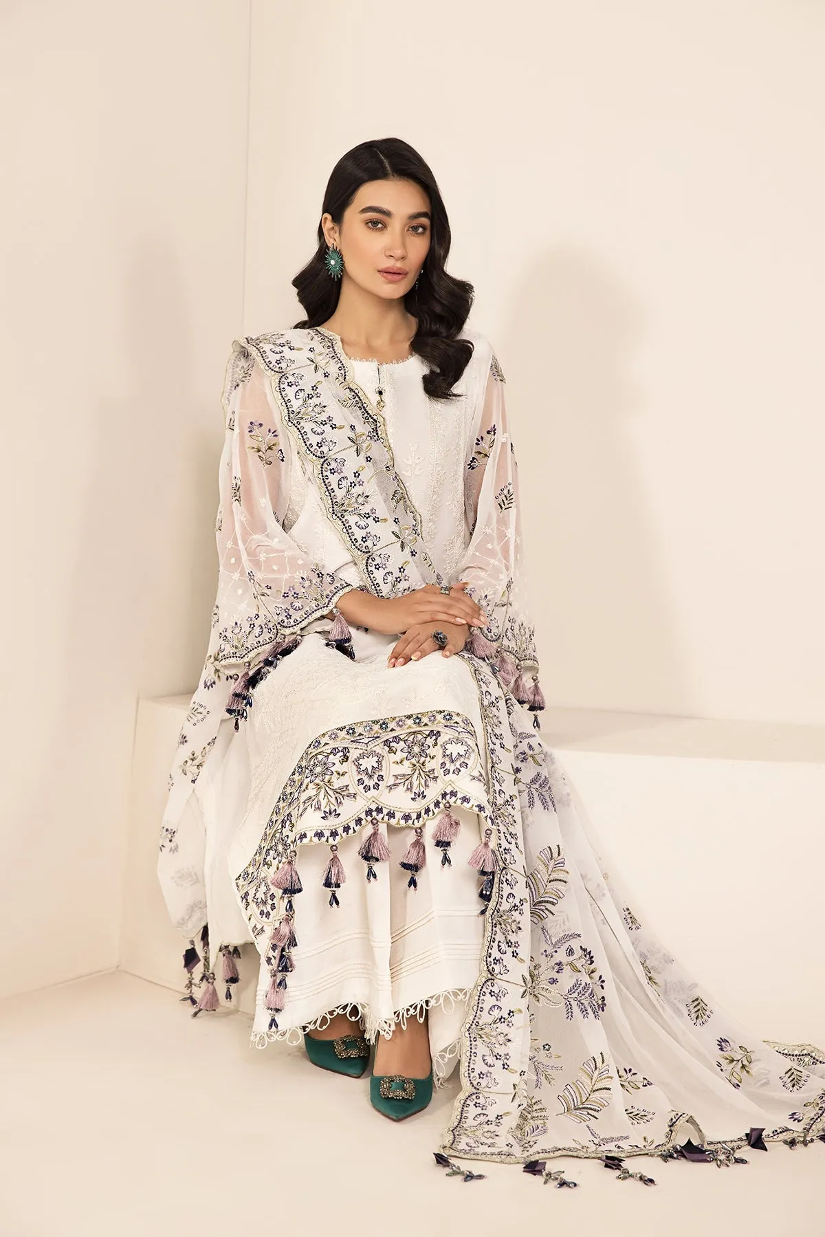 Alizeh Lamhay Festive Formal Collection – Embroidered Chiffon White - V15D07 - Abar