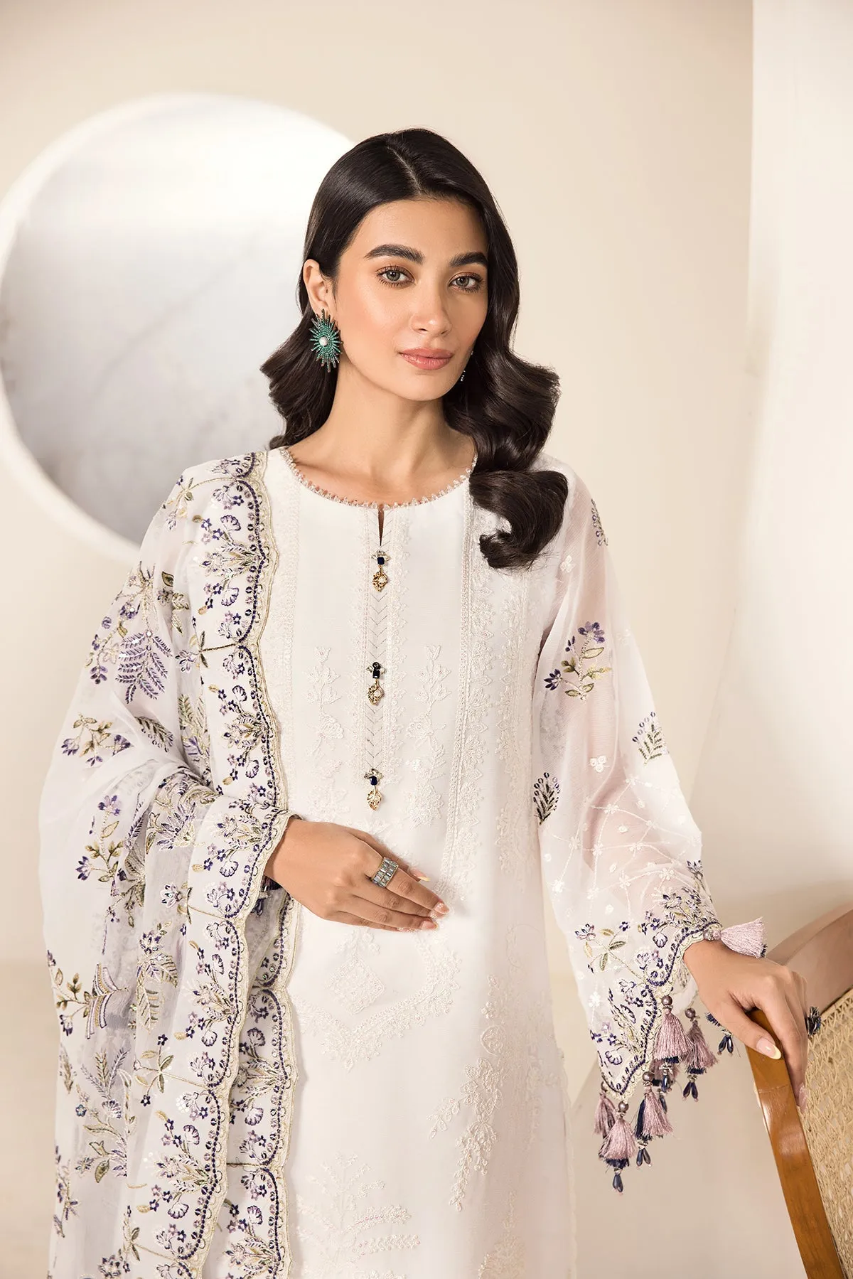 Alizeh Lamhay Festive Formal Collection – Embroidered Chiffon White - V15D07 - Abar