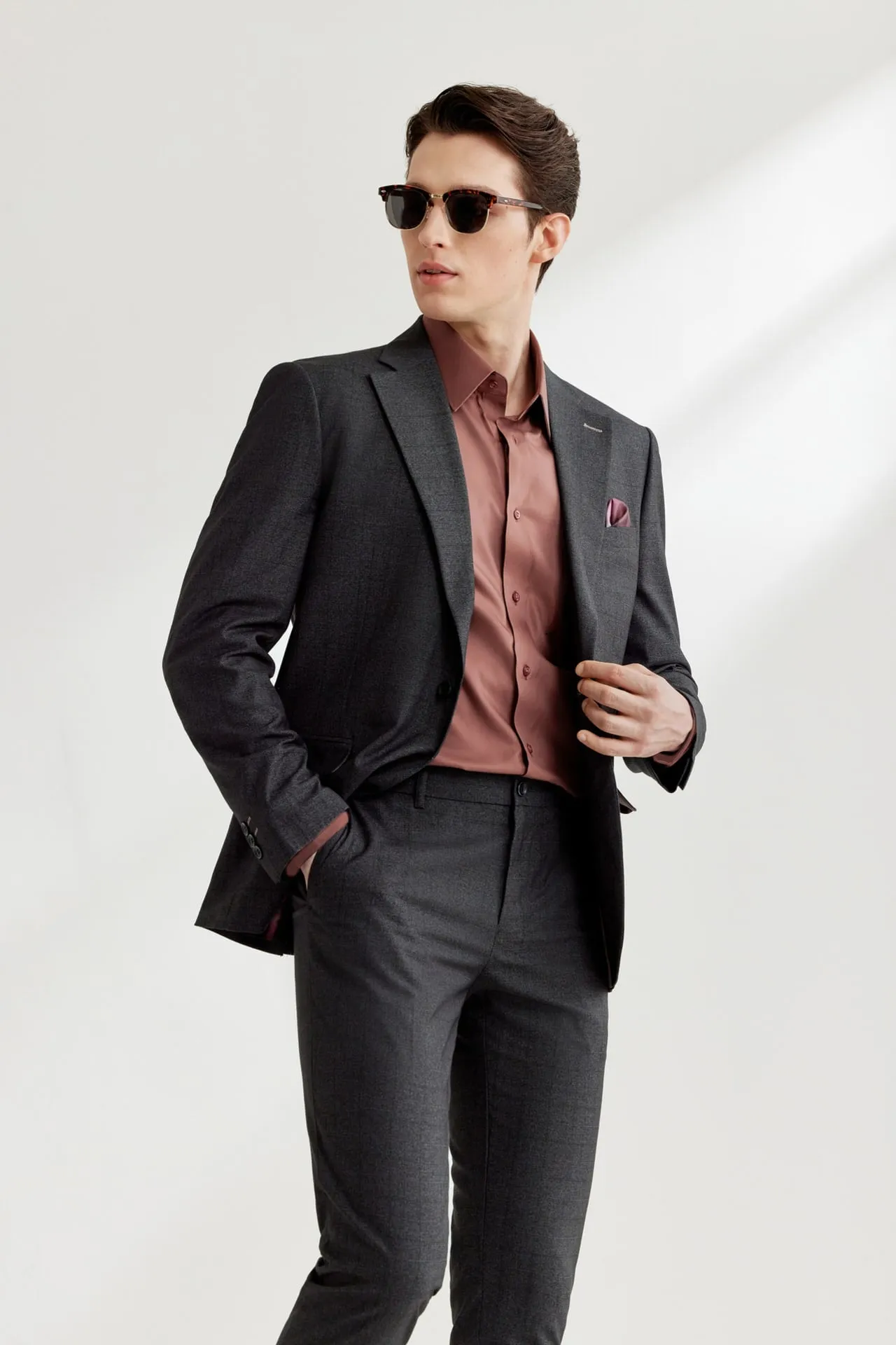 Blended Stretch Grid Check Suit in Slim Fit