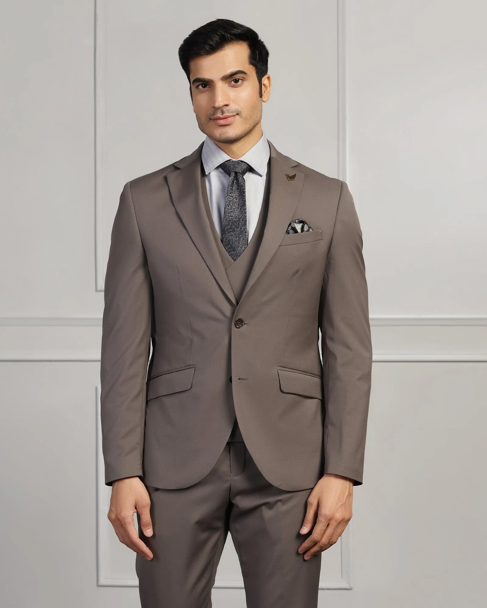 Luxe Three Piece Dark Grey Solid Formal Suit - Keno