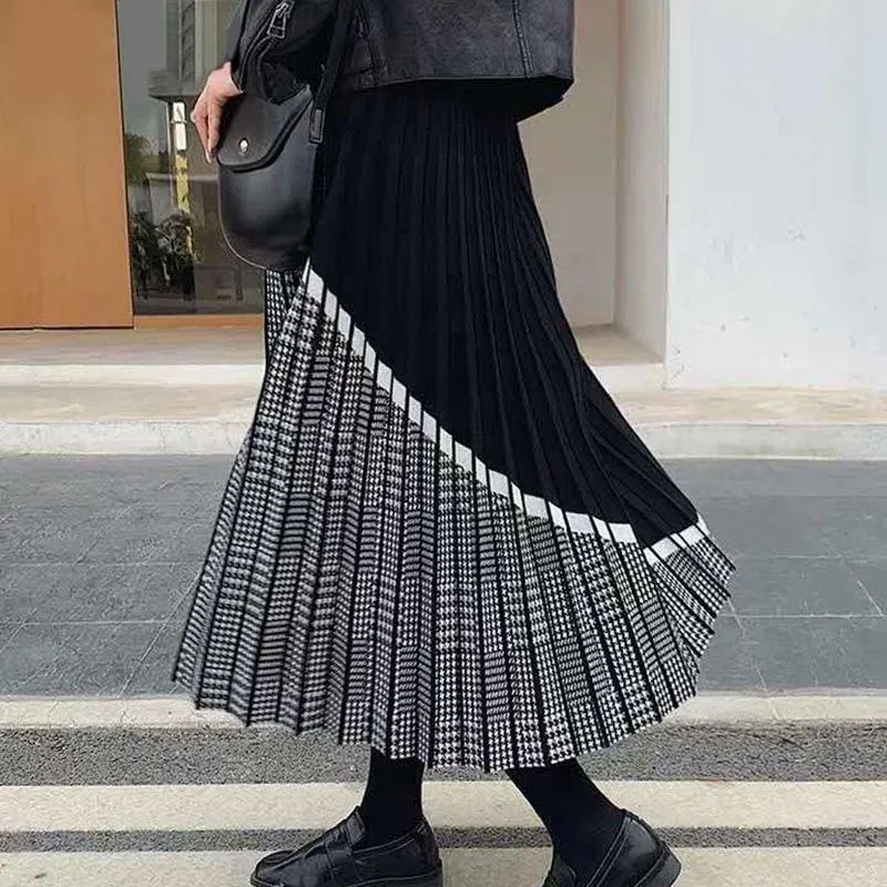 Luxurious Pleated A-line Maxi Skirt