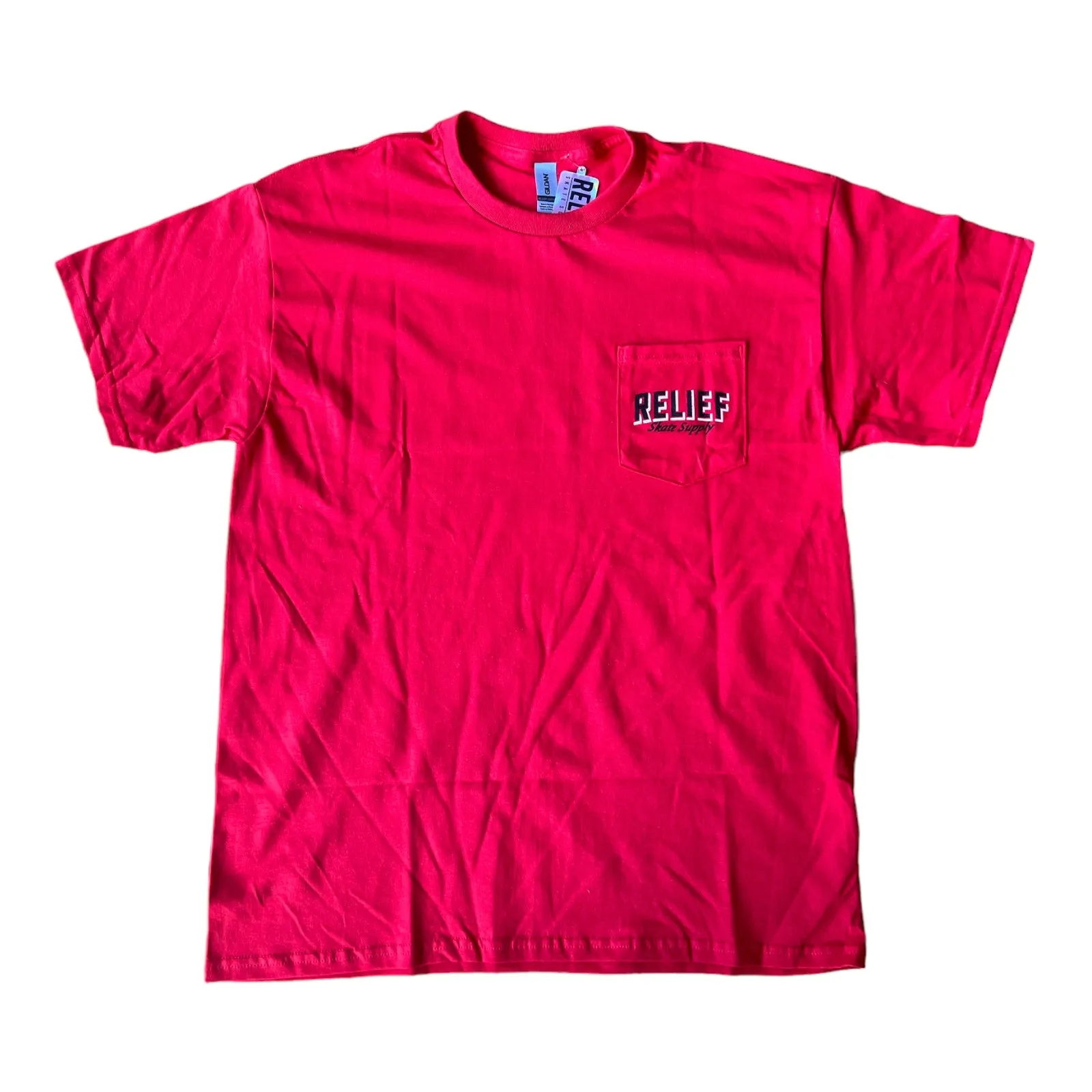 RELIEF POSTCARD POCKET T SHIRT RED