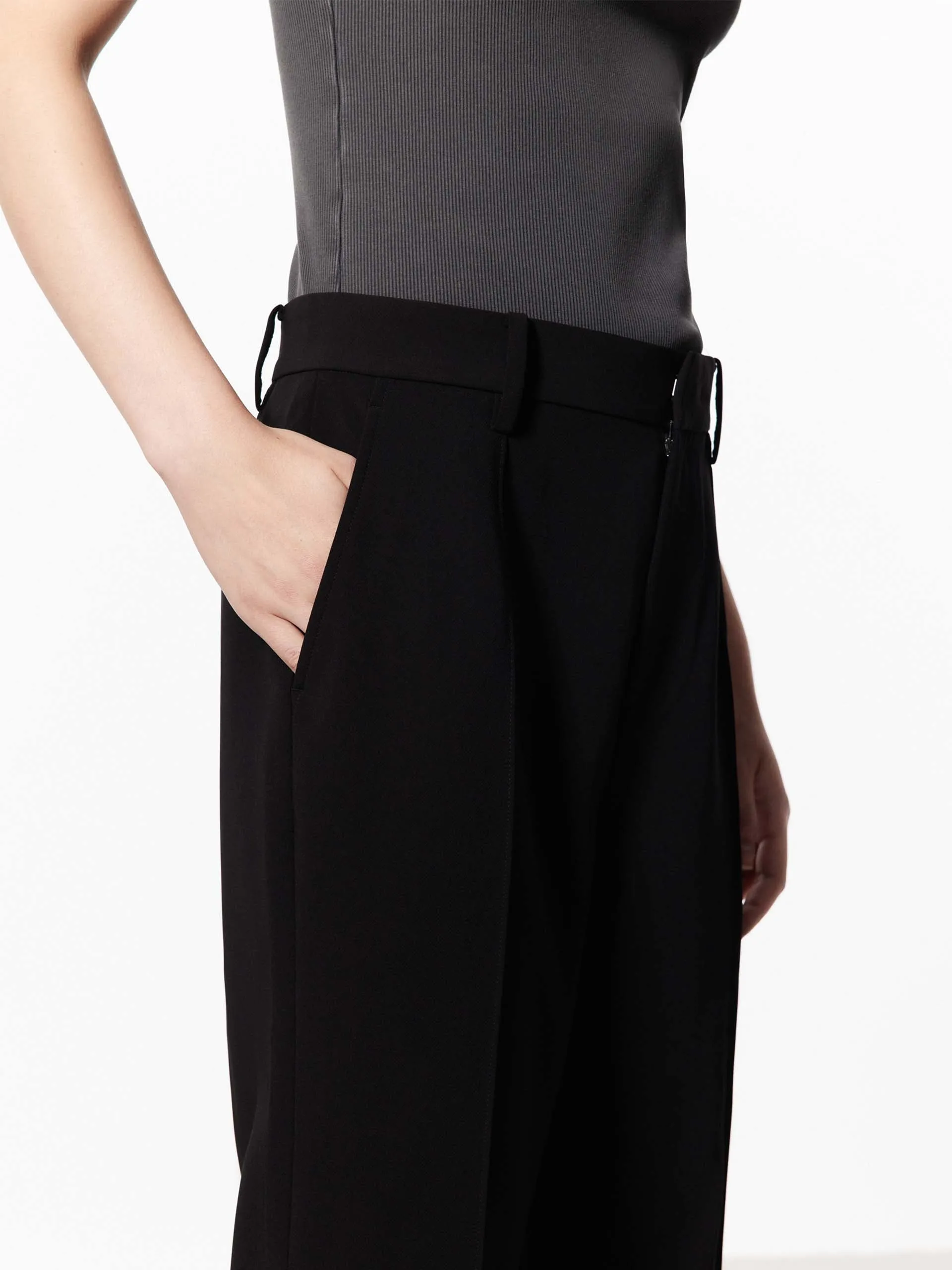 Seams Detail Slit Pants