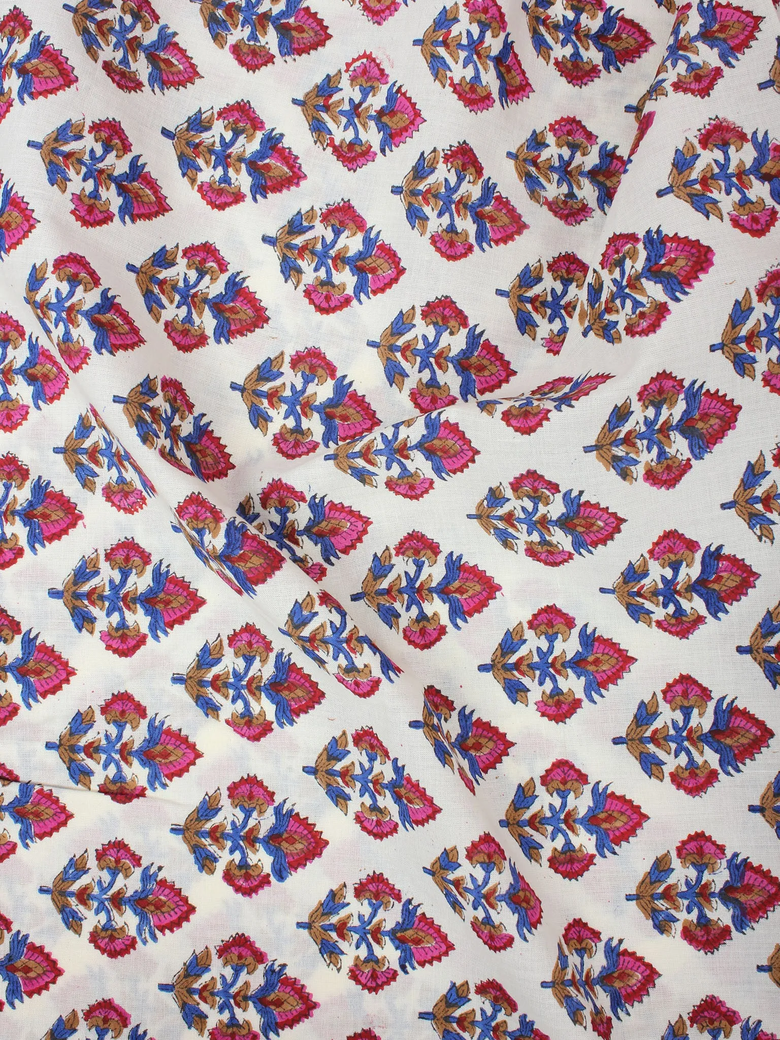 White Blue Red Hand Block Printed Cotton Cambric Fabric Per Meter - F0916410